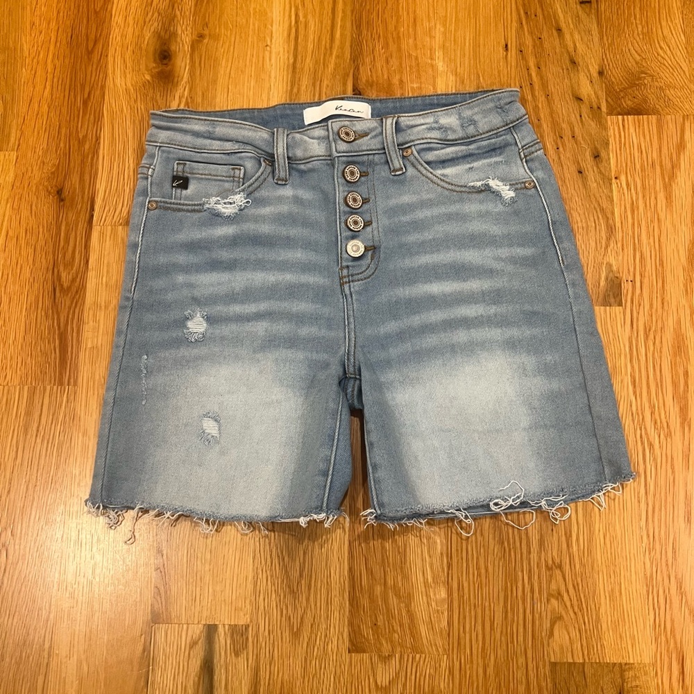 Kancan womens shorts size Medium - 5” inseam